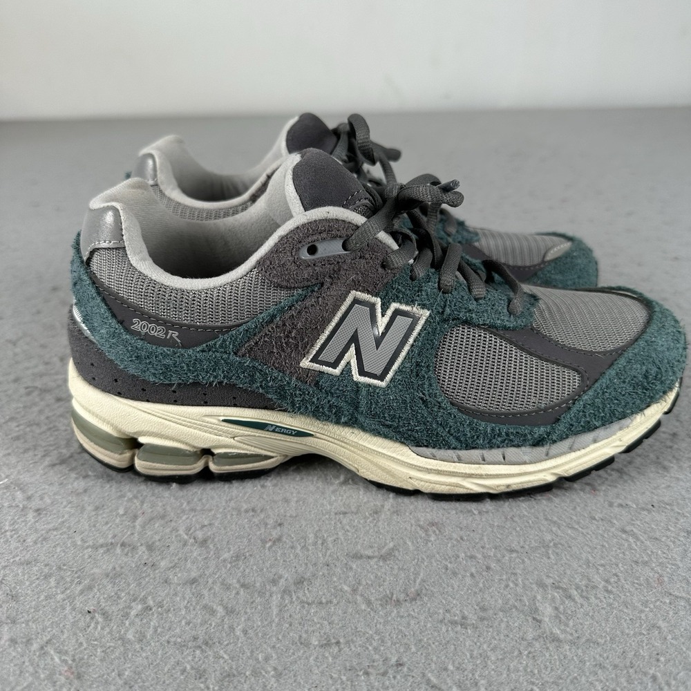 New Balance 2002R New Spruce Magnet Grey Blue Green M2002REM Men's 6 Womens 7.5‎
